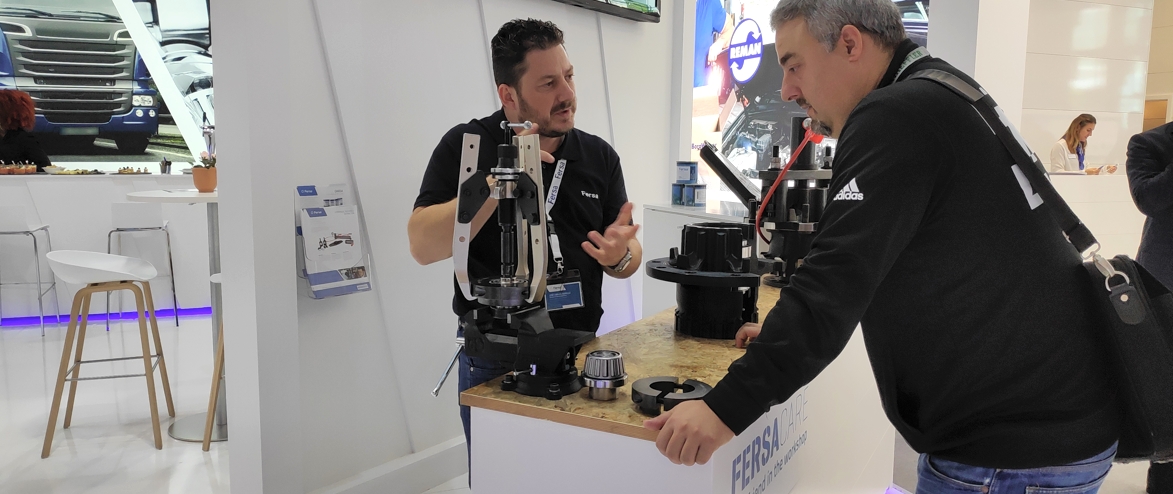 We carry out live assembly demonstrations with the new Fersa tools.